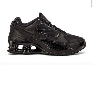 NIKE 🖤 shocks enigma sneaker all black